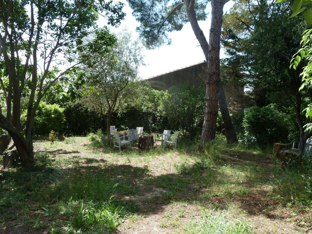 Maison Butterfly Puissalicon Exterior photo