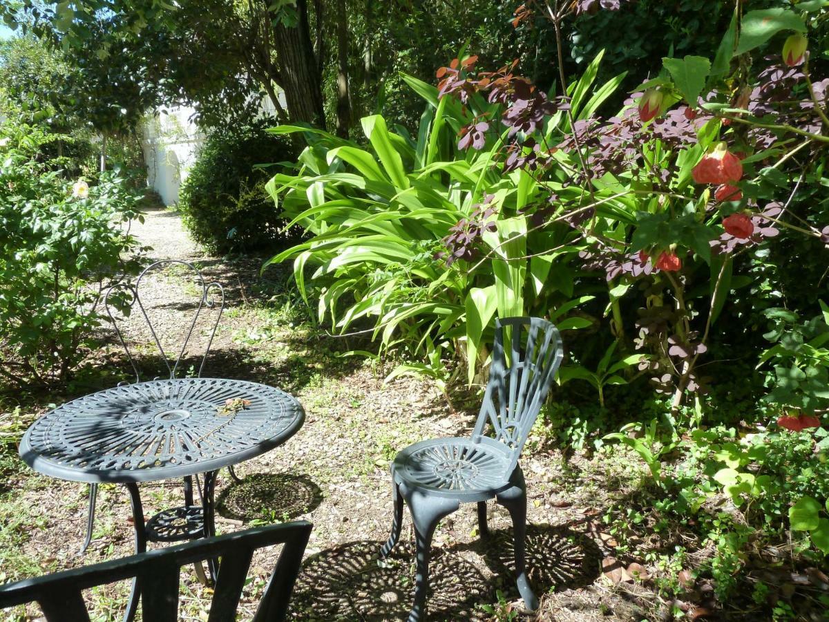 Maison Butterfly Puissalicon Exterior photo